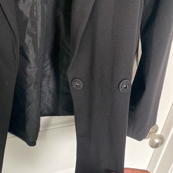 Forever 21 Black Blazer Jacket with Pockets. Button Closure. - Picture 3 of 4